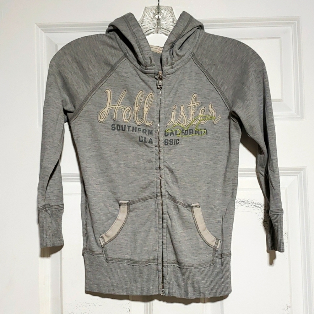 Hollister Hoodie - Youth size M